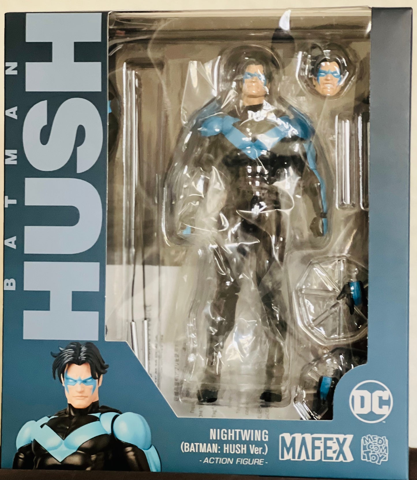 MAFEX No.175 Nightwing Action Figure (Batman: Hush Version)