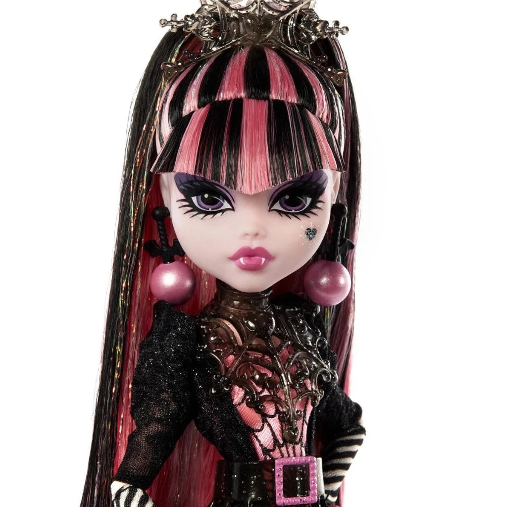 Mattel Monster High Howliday Draculaura Winter Edition