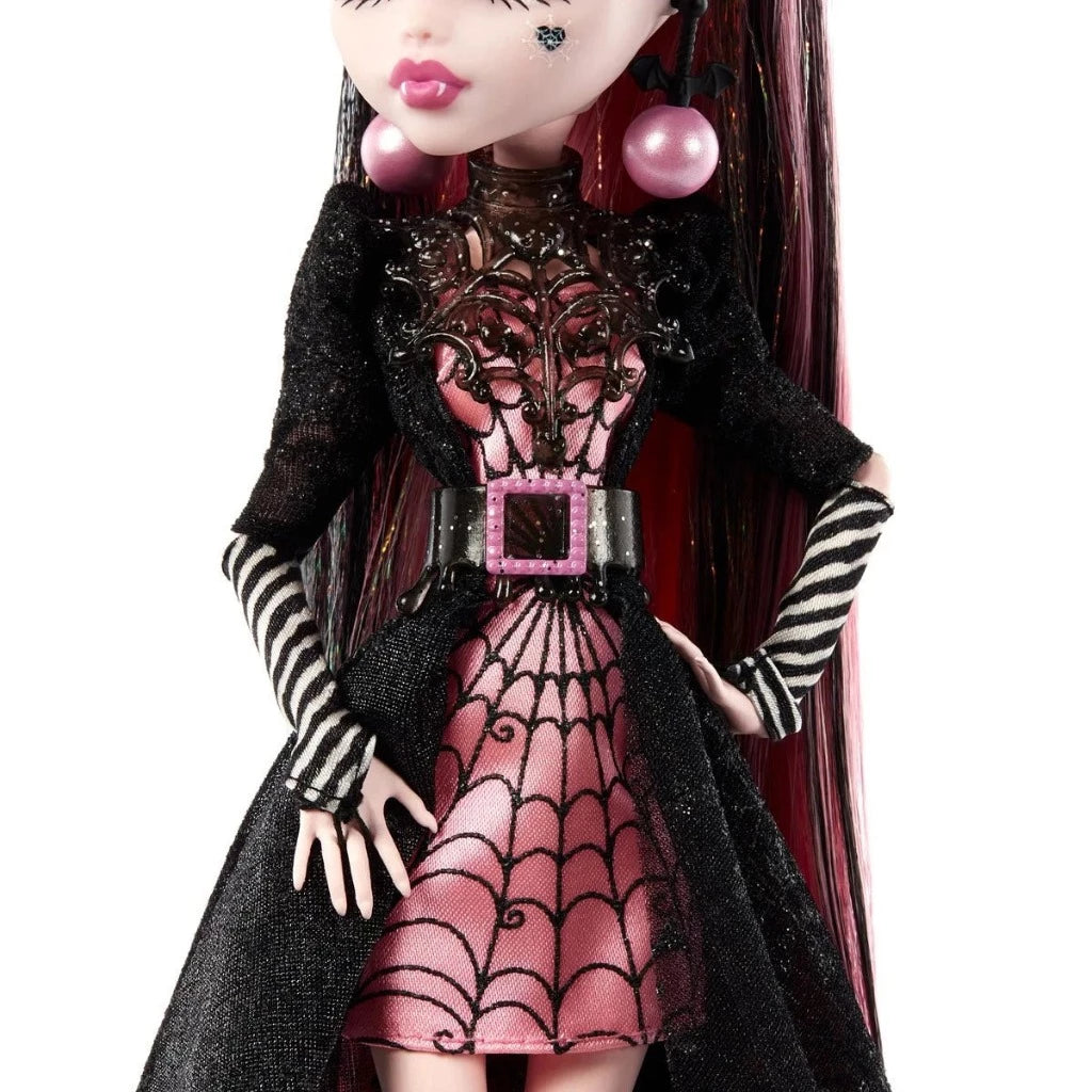 Mattel Monster High Howliday Draculaura Winter Edition