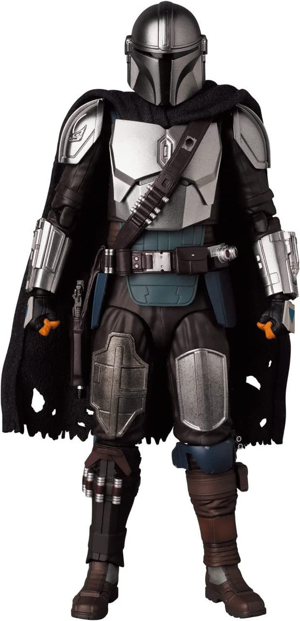 MAFEX No.200 The Mandalorian Action Figure (Version 2.0) Star Wars